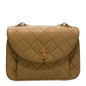 Chanel lamb skin flag bag beige